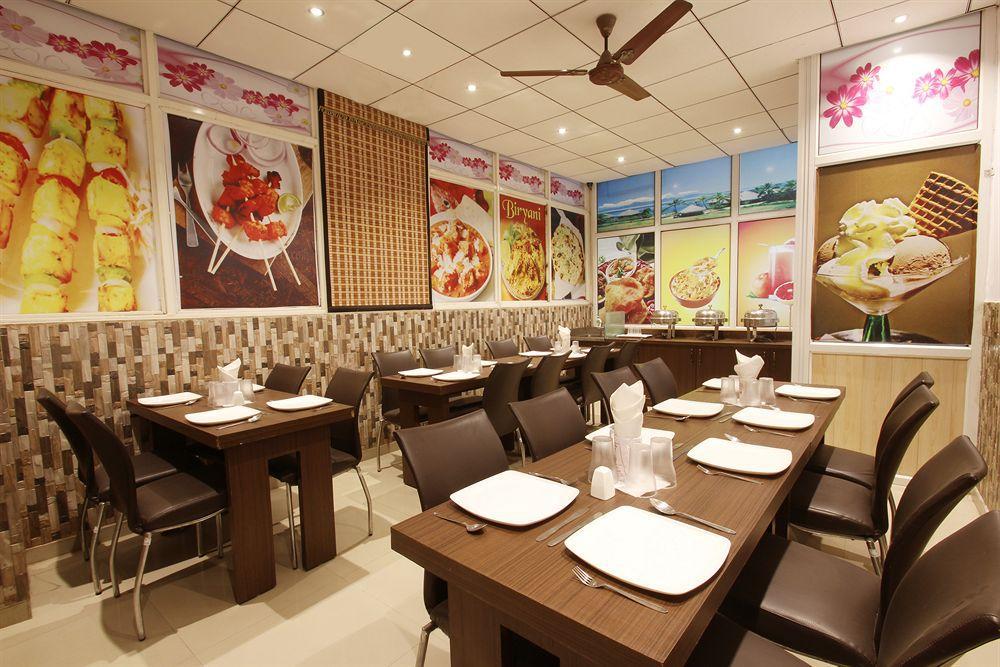Hotel Mohan International Neu-Delhi Exterior foto