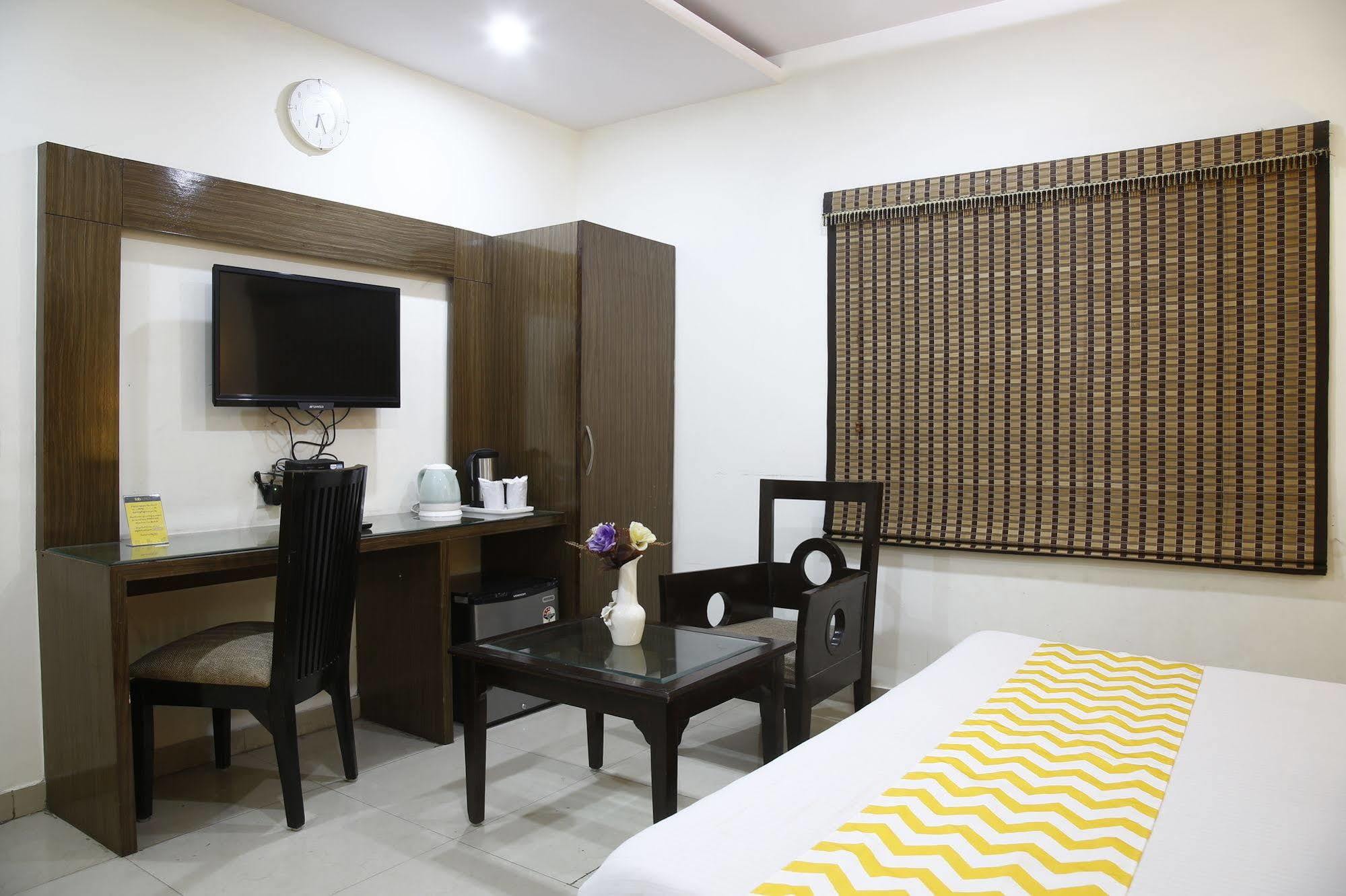Hotel Mohan International Neu-Delhi Exterior foto