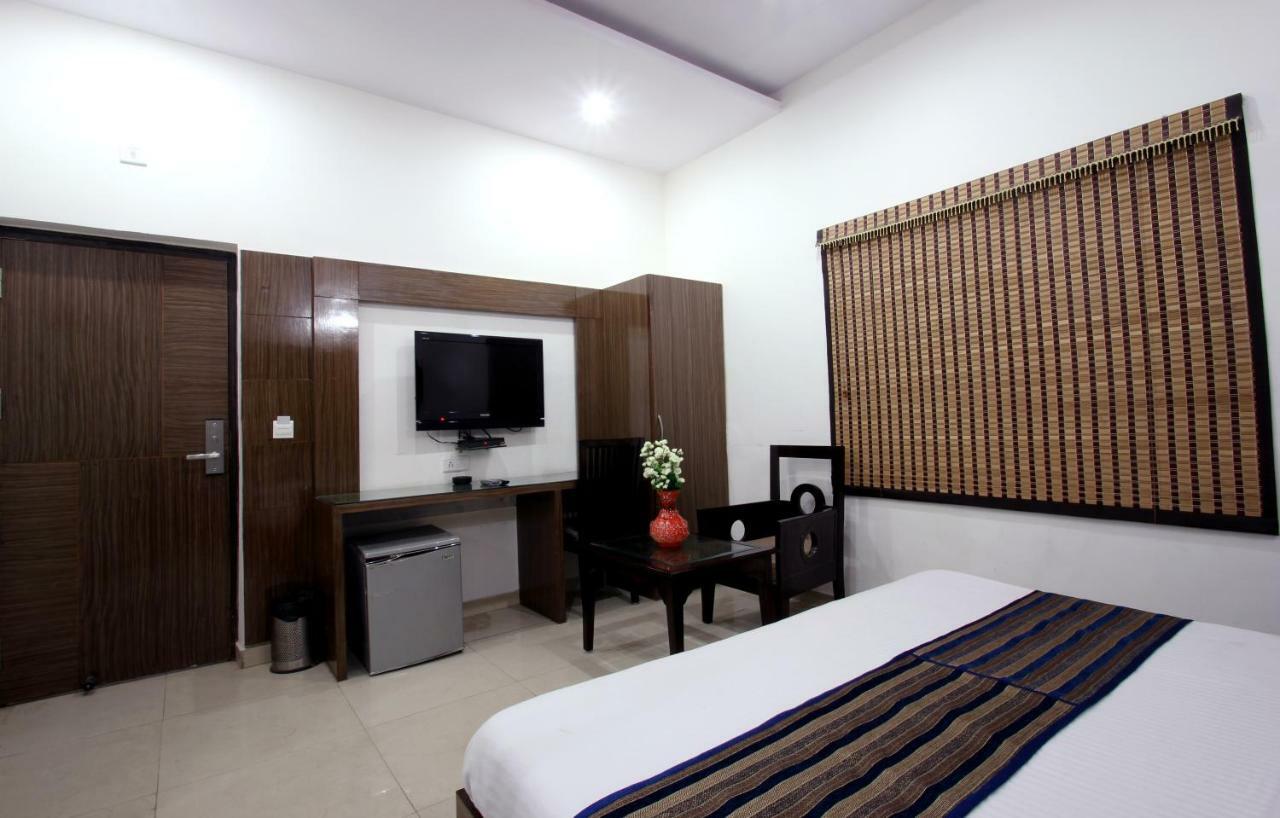 Hotel Mohan International Neu-Delhi Exterior foto