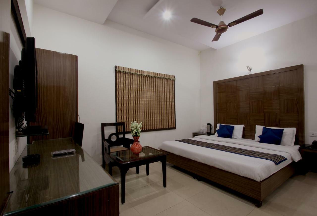 Hotel Mohan International Neu-Delhi Exterior foto