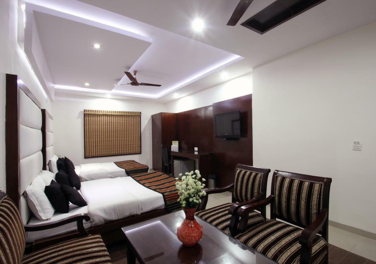 Hotel Mohan International Neu-Delhi Exterior foto