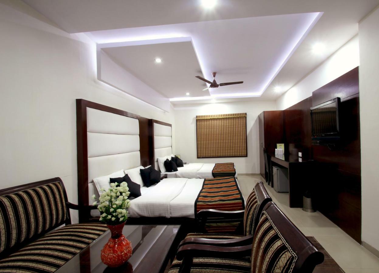 Hotel Mohan International Neu-Delhi Exterior foto