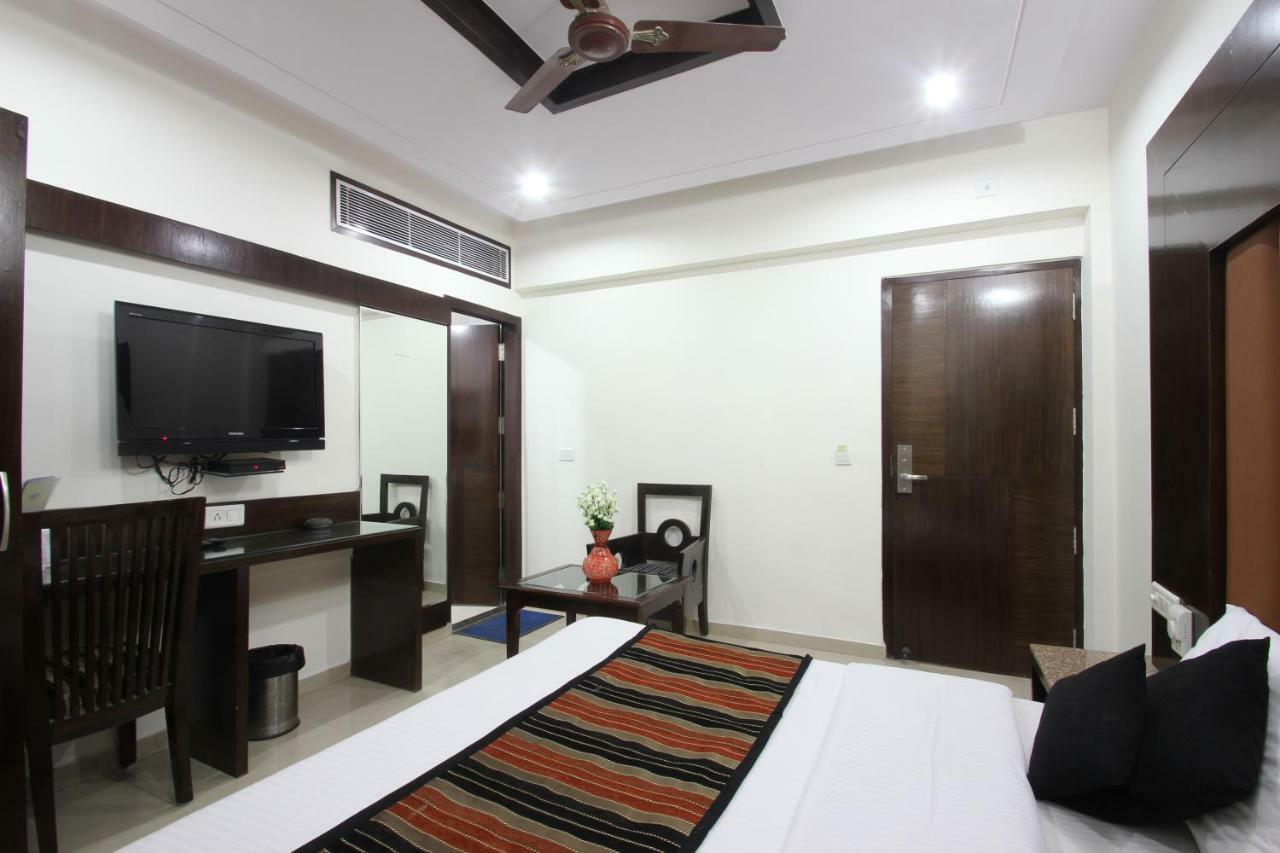 Hotel Mohan International Neu-Delhi Exterior foto