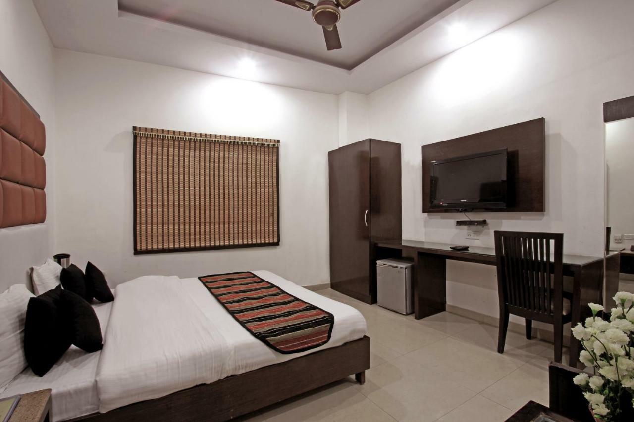 Hotel Mohan International Neu-Delhi Exterior foto