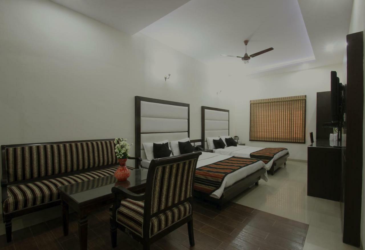 Hotel Mohan International Neu-Delhi Exterior foto