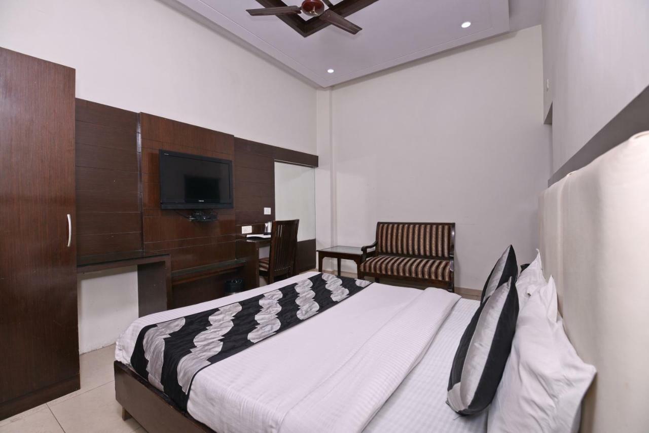 Hotel Mohan International Neu-Delhi Exterior foto
